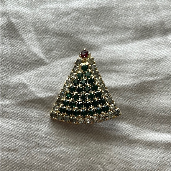 Vintage Elegant Green and Gold Triangle‎ Brooch - Picture 1 of 3